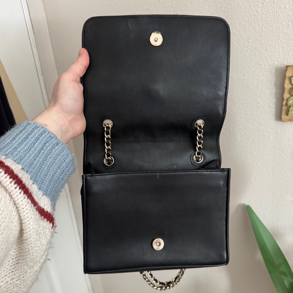 Tory Burch Fleming Geo Diamond Quilted Bag - Picture 12 of 12